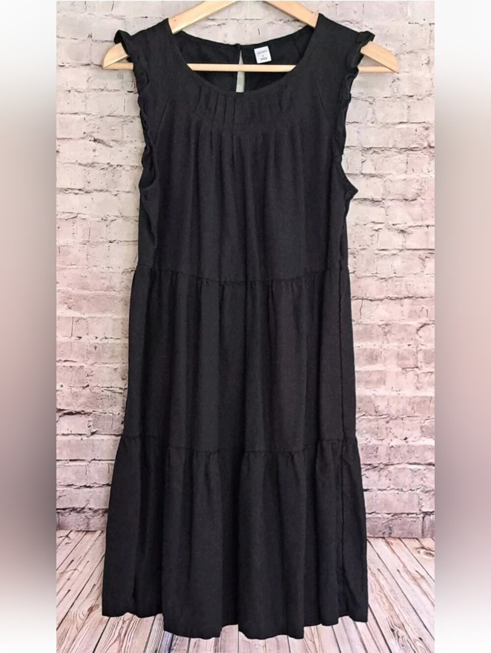 Old Navy Tiered Linen-Blend Flutter-Sleeve Swing Dress